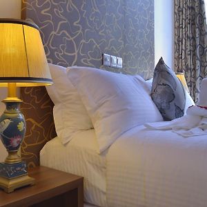 Deluxe Double or Twin Room & Return Transfer