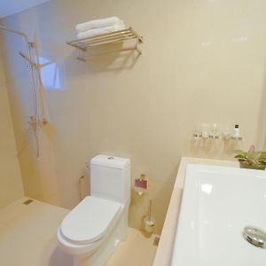 Deluxe Double Room Sea view & Balcony Return transfer